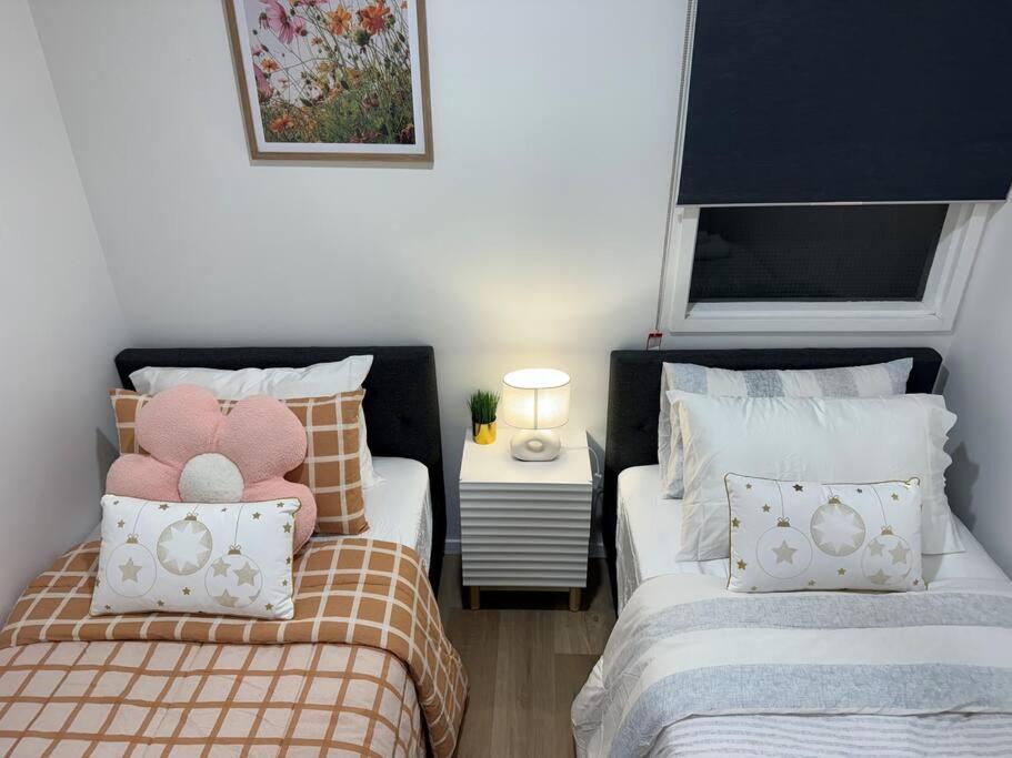 Stunning 3 Bd - 2 Bth City Apt - Pool & Carpark أوكلاند المظهر الخارجي الصورة