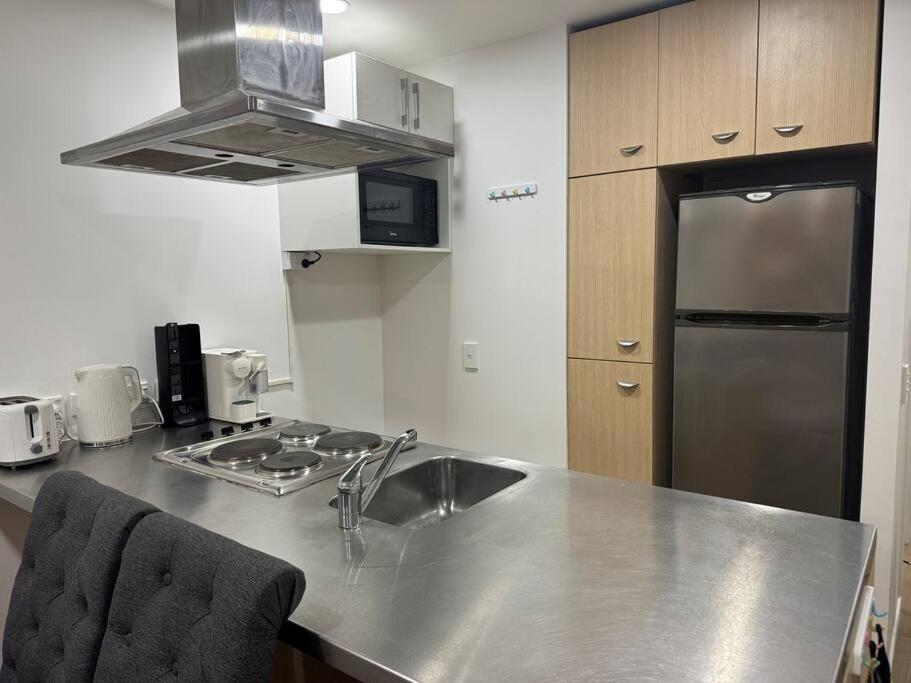 Stunning 3 Bd - 2 Bth City Apt - Pool & Carpark أوكلاند المظهر الخارجي الصورة
