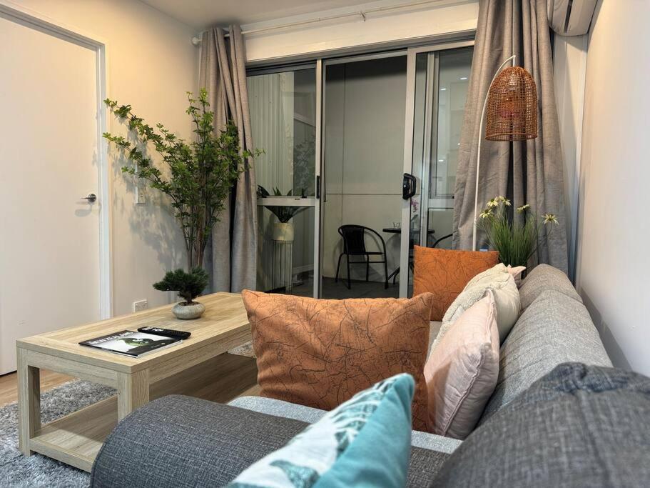 Stunning 3 Bd - 2 Bth City Apt - Pool & Carpark أوكلاند المظهر الخارجي الصورة